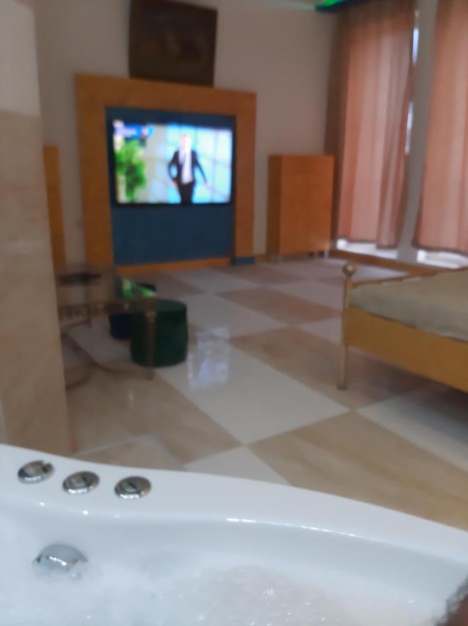 Lepi Apartments 노비파자르 외부 사진